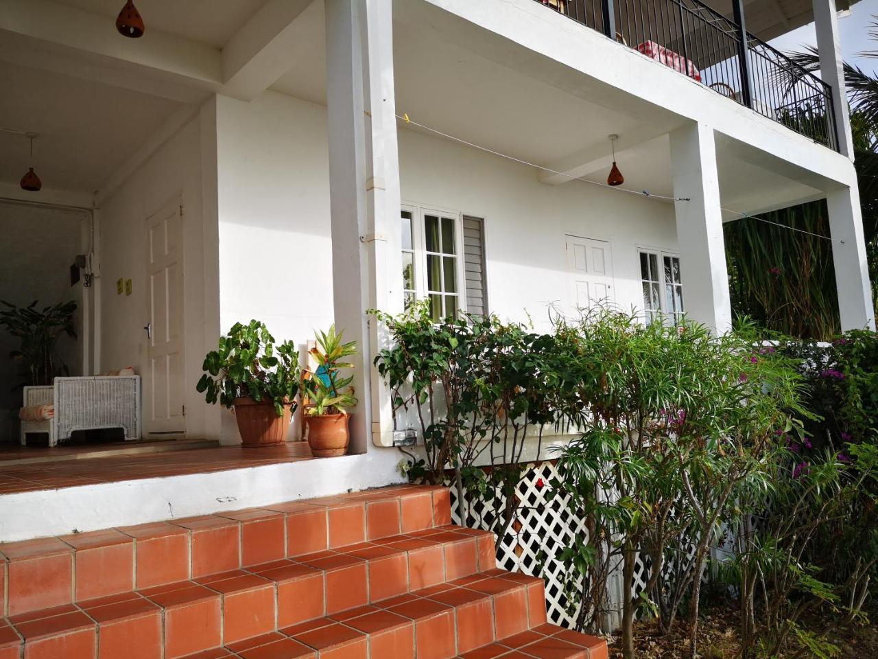 Green Roof Inn Hillsborough (Carriacou Island) Exterior foto